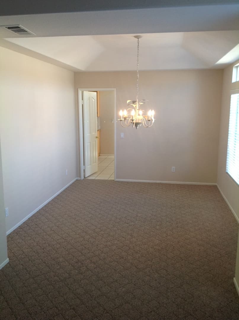 Victorville House: 12414 Ravenna Lane