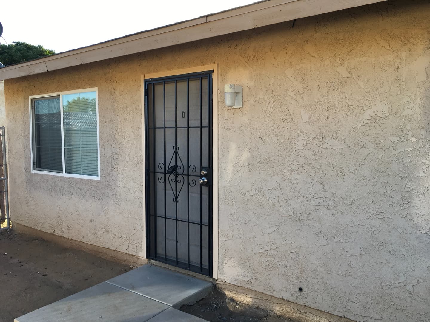 Apple Valley Apartment: 21355 Bear Valley Rd