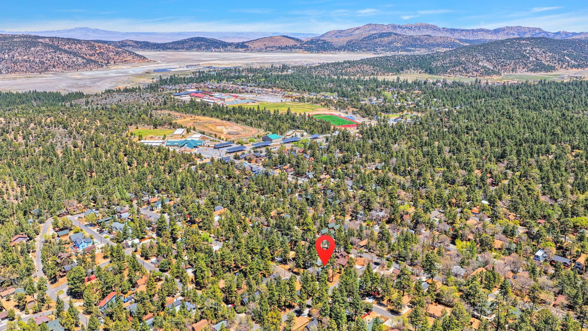 Big Bear House: 279 Los Angeles Ave
