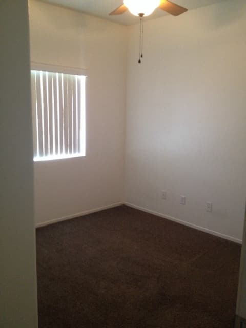 Victorville House: 13785 Rafael Way