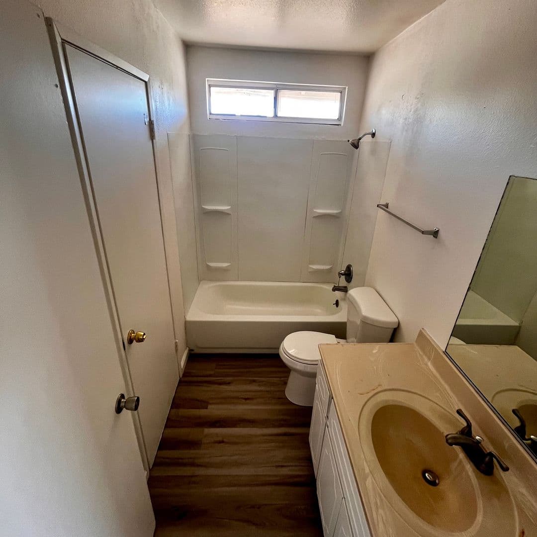 Apple Valley Apartment: 20180 Serrano Road