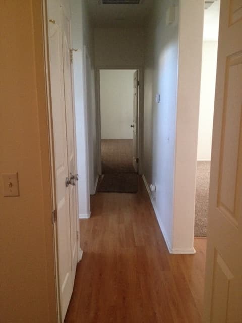 Victorville House: 13785 Rafael Way