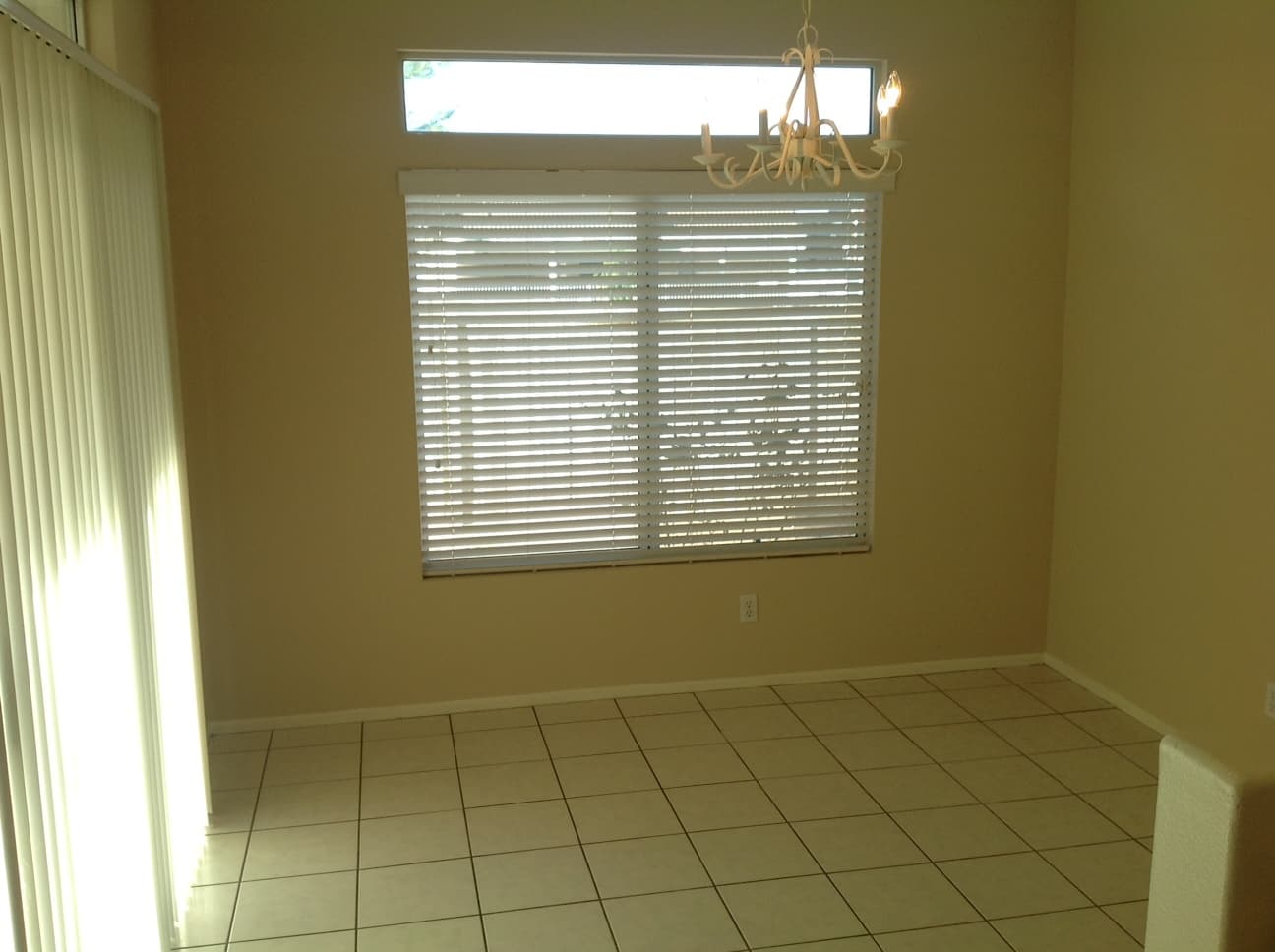 Victorville House: 12414 Ravenna Lane
