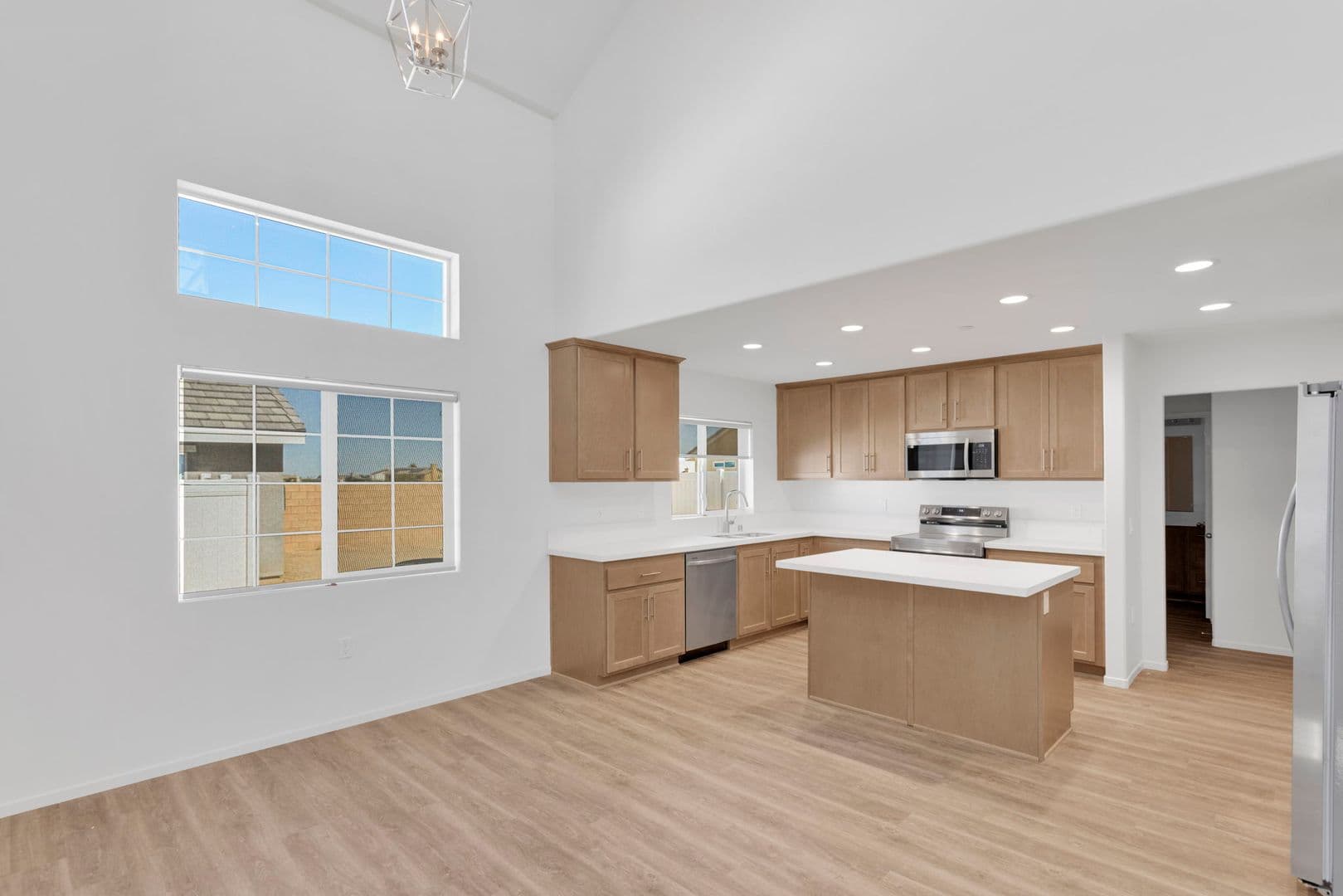 Adelanto House: 11712 Sebastian Rd