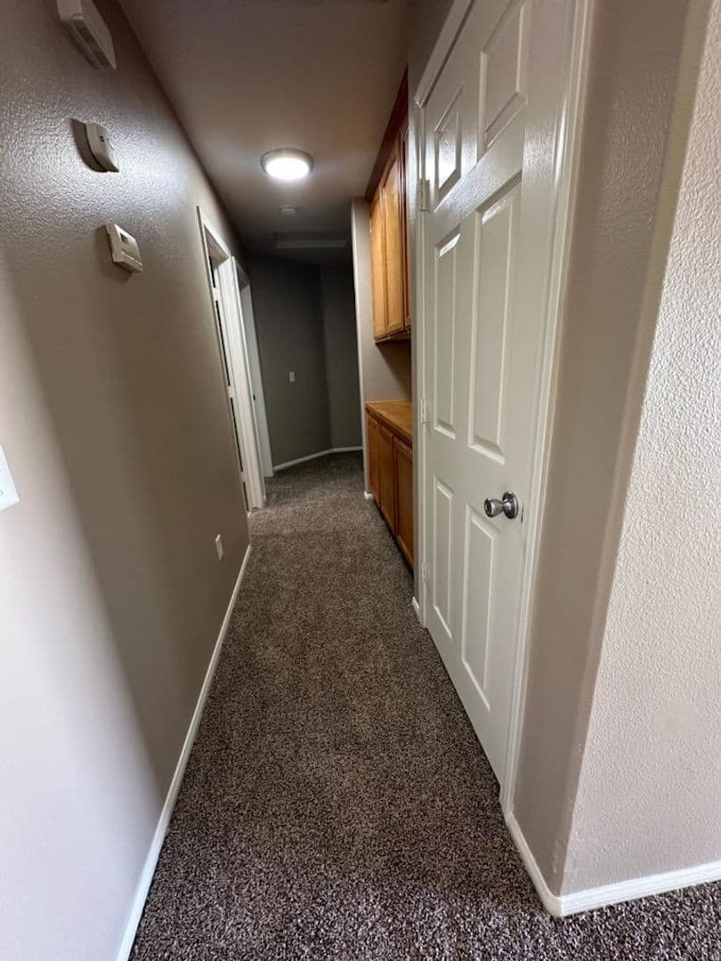 Hesperia House: 17789 Chestnut St