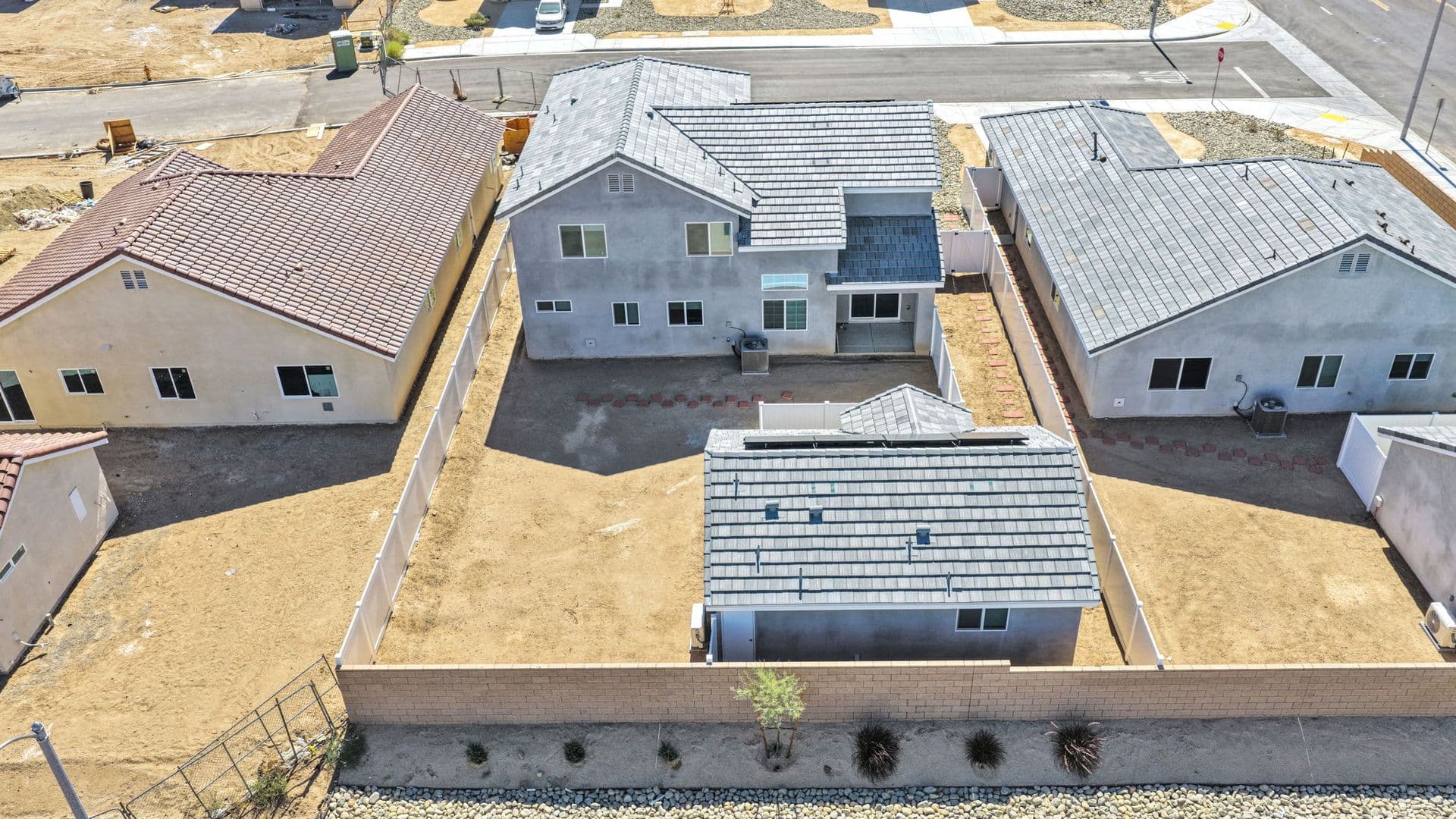 Adelanto House: 11712 Sebastian Rd