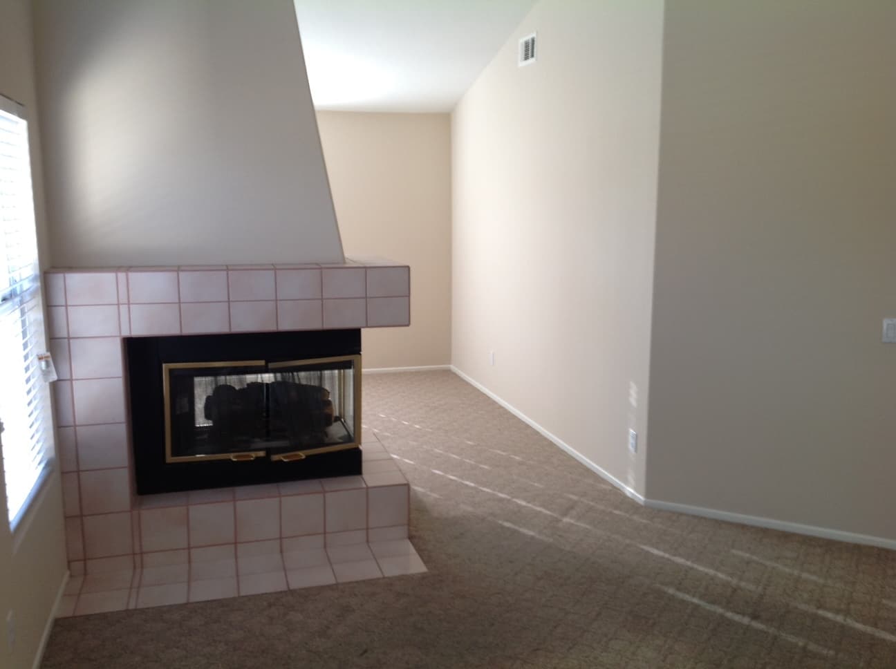 Victorville House: 12414 Ravenna Lane