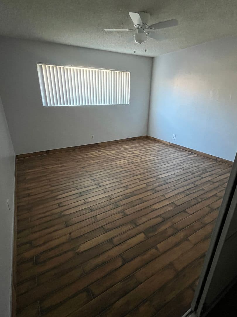 Ontario Apartment: 1260 W. Stoneridge Ct.