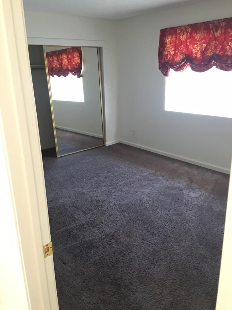 Hesperia Apartment: 11958 1st Ave.