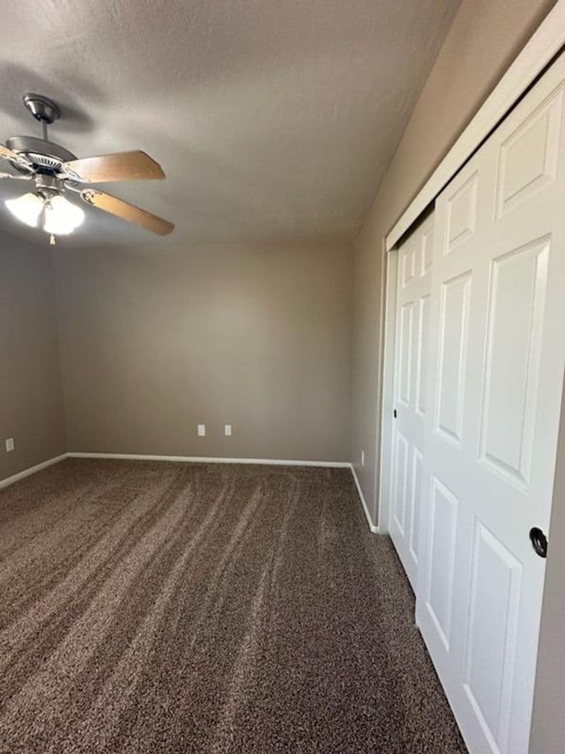 Hesperia House: 17789 Chestnut St