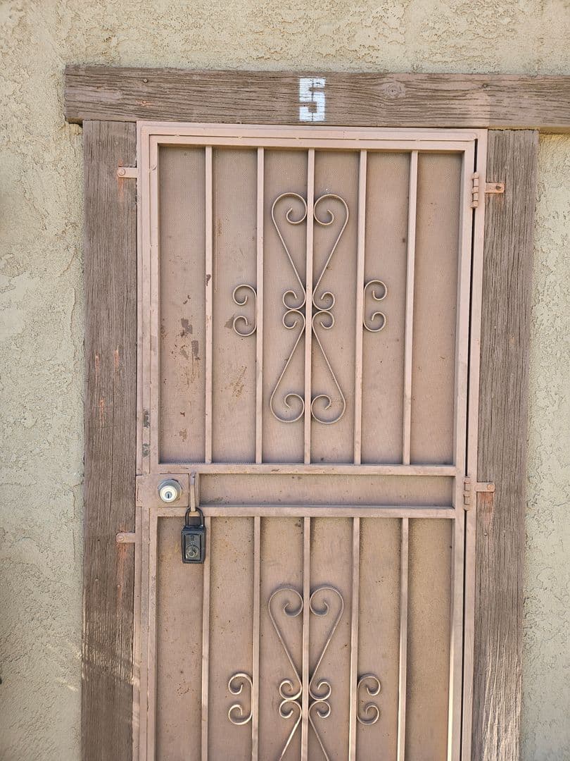 Hesperia Apartment: 16280 Sequoia Ave