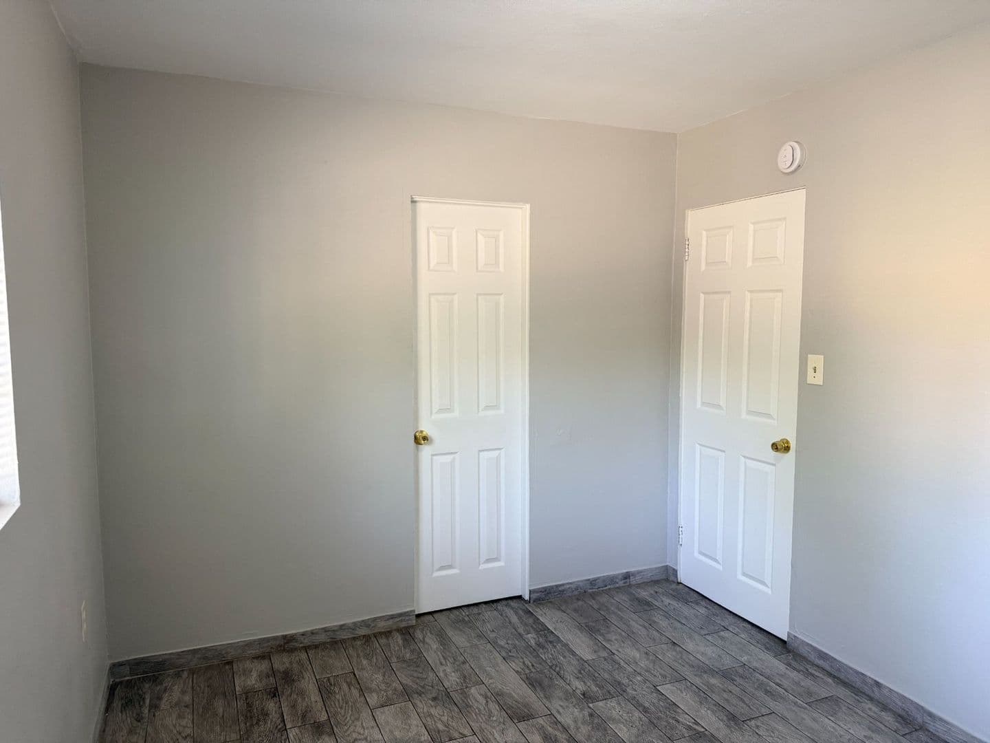 Ontario Apartment: 1266 W. Stoneridge Ct.