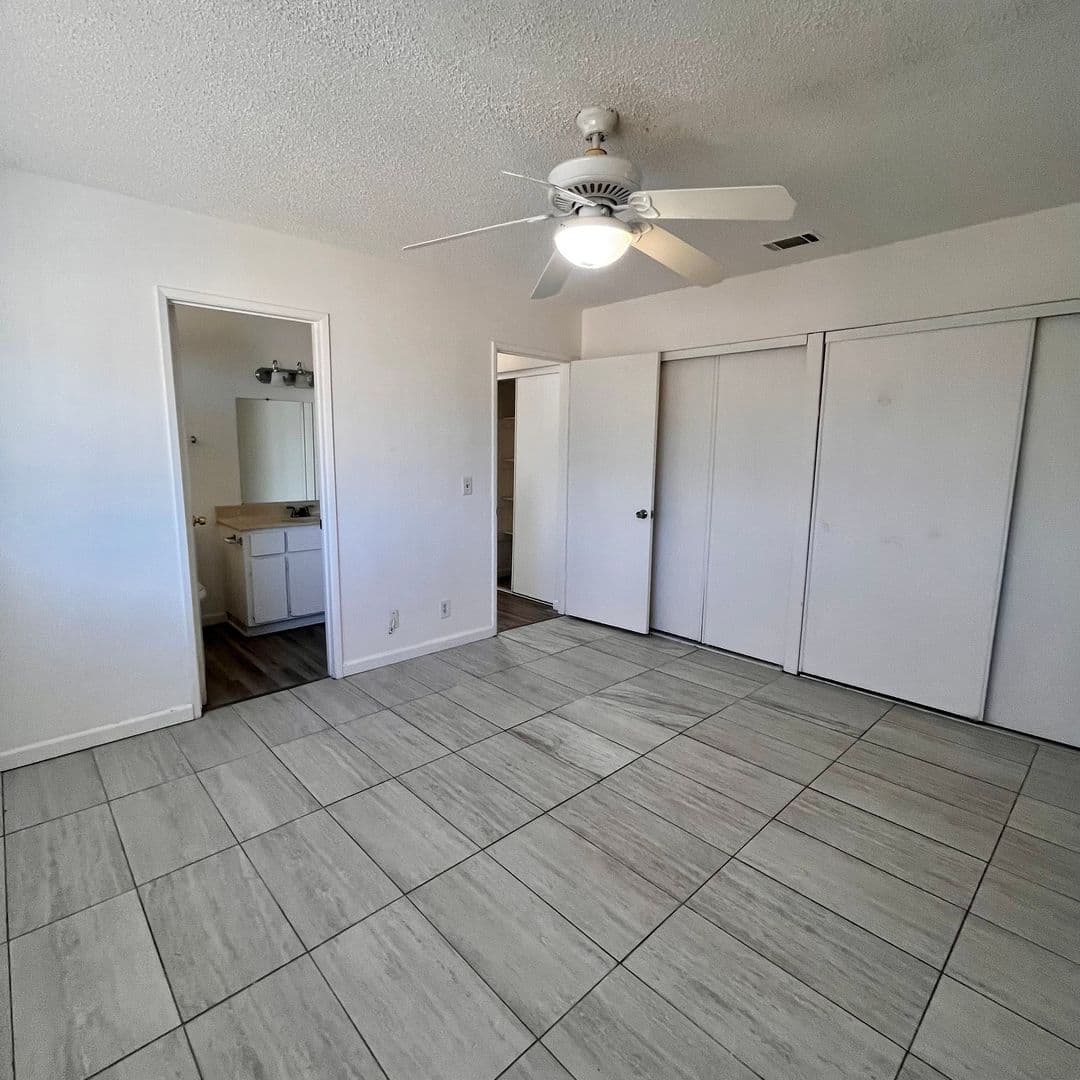 Apple Valley Apartment: 20180 Serrano Road