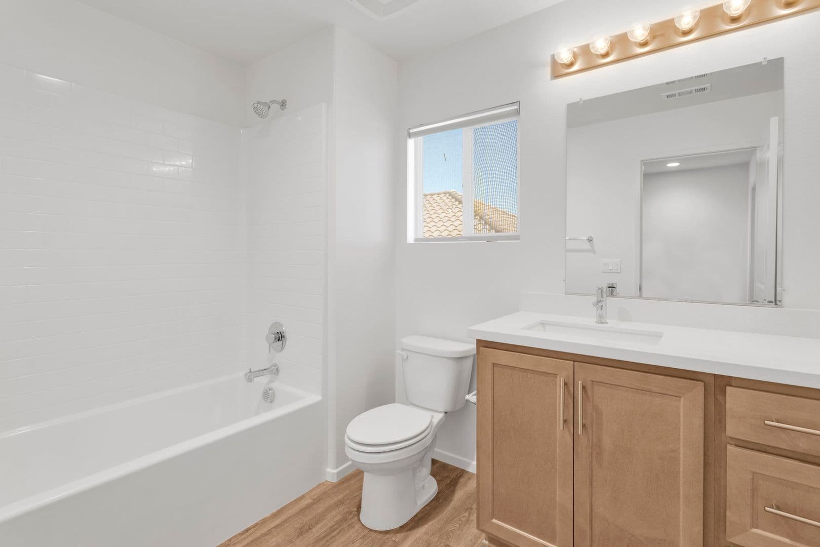 Adelanto House: 11712 Sebastian Rd
