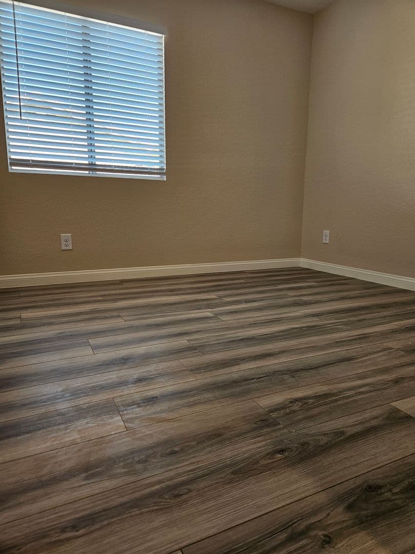 Adelanto House: 10850 Euclid St