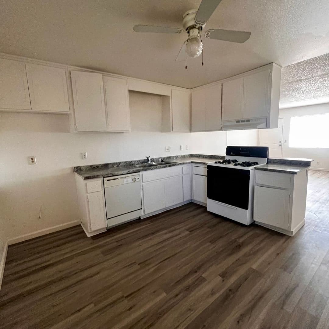 Apple Valley Apartment: 20180 Serrano Road