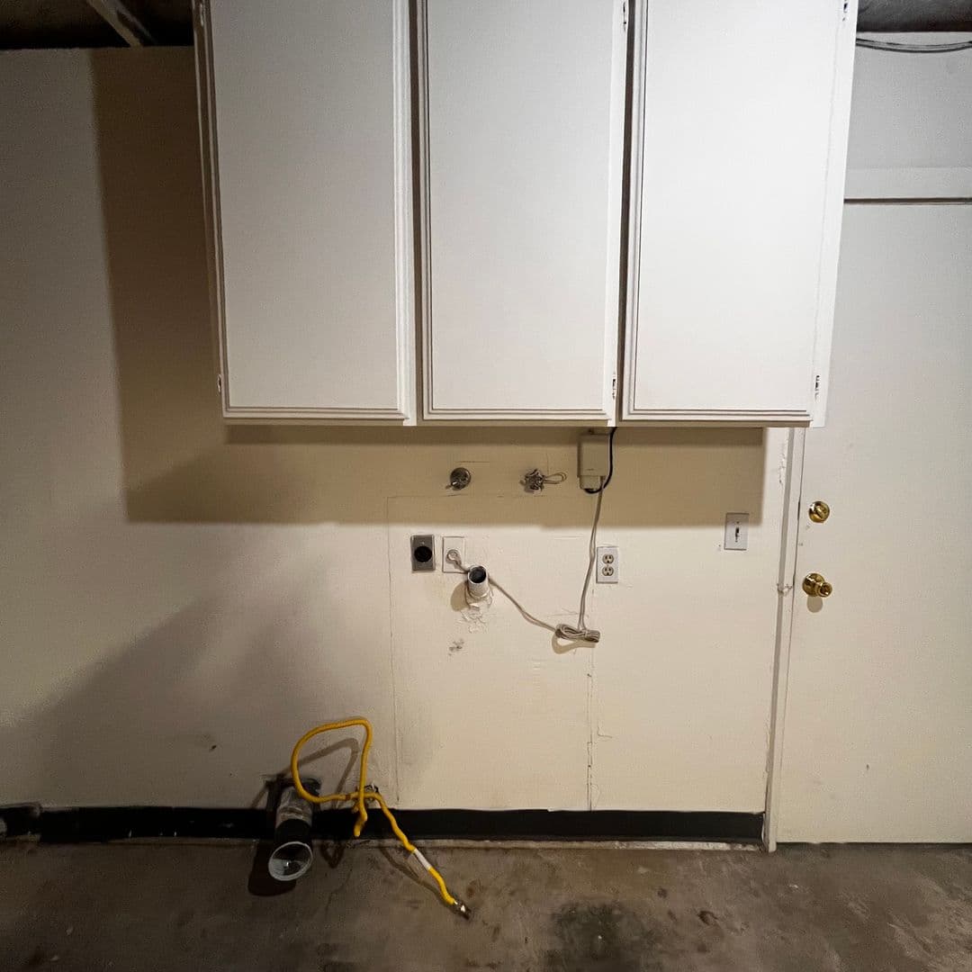 Hesperia Apartment: 13890 Juniper St