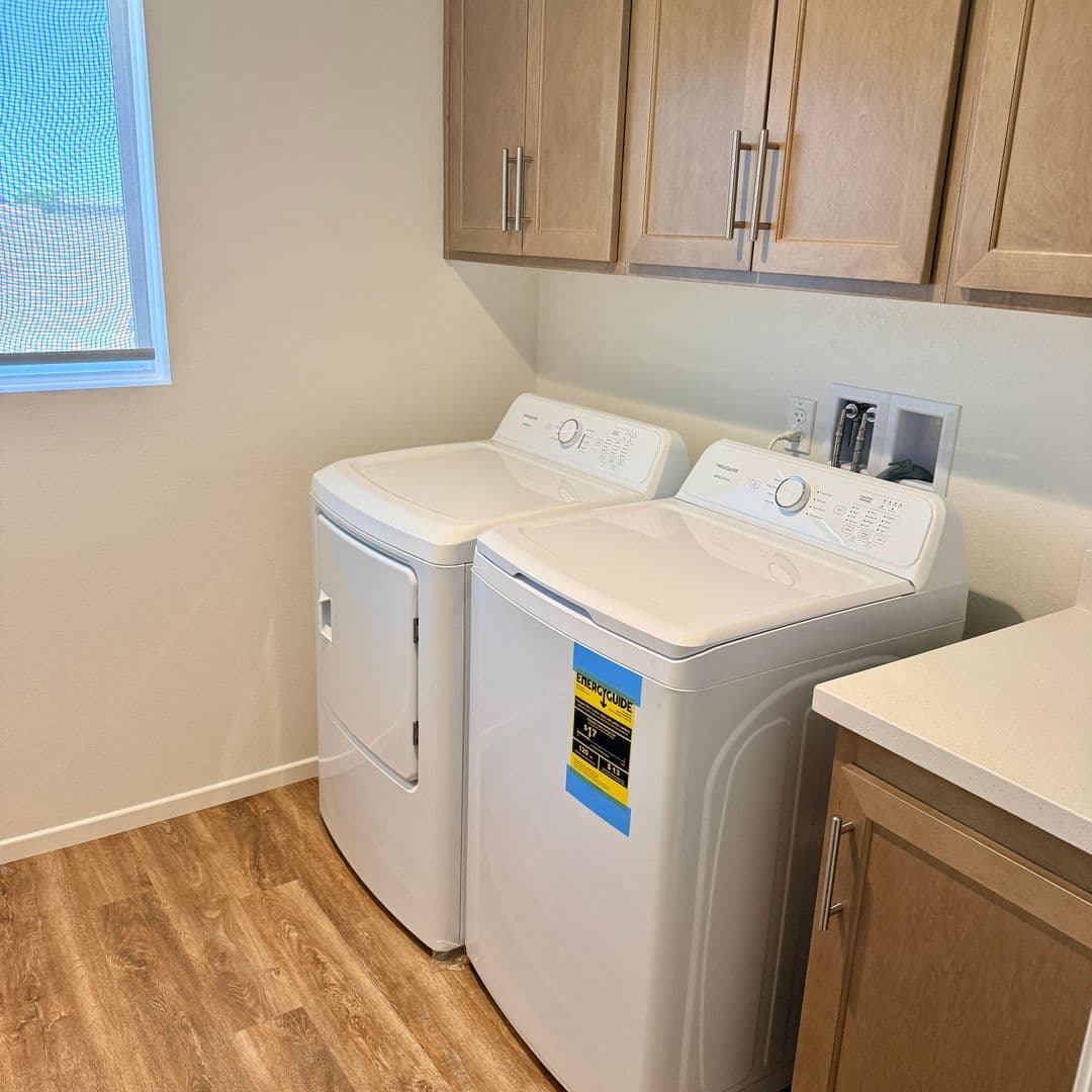 Adelanto House: 11712 Sebastian Rd