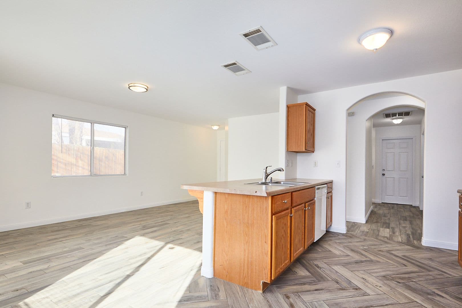 Barstow House: 25029 Avenida Laredo