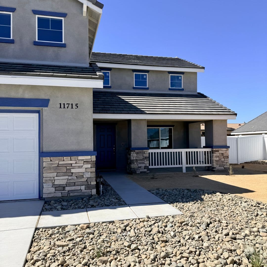 Adelanto House: 11715 Sebastian Rd