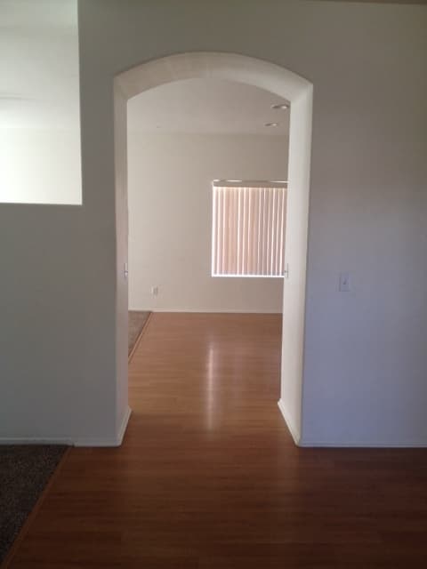 Victorville House: 13785 Rafael Way