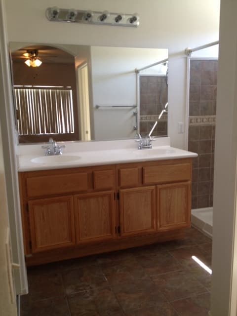 Victorville House: 13785 Rafael Way