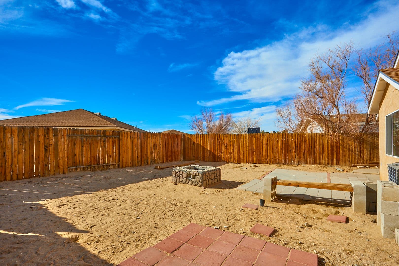 Barstow House: 25029 Avenida Laredo