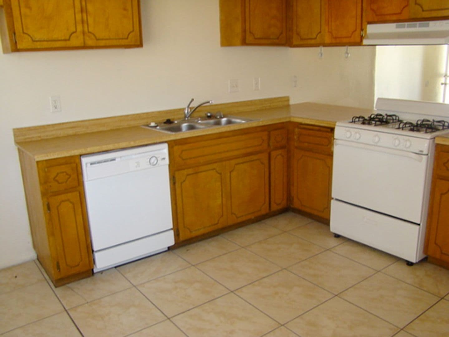 Apple Valley Apartment: 20180 Serrano Road