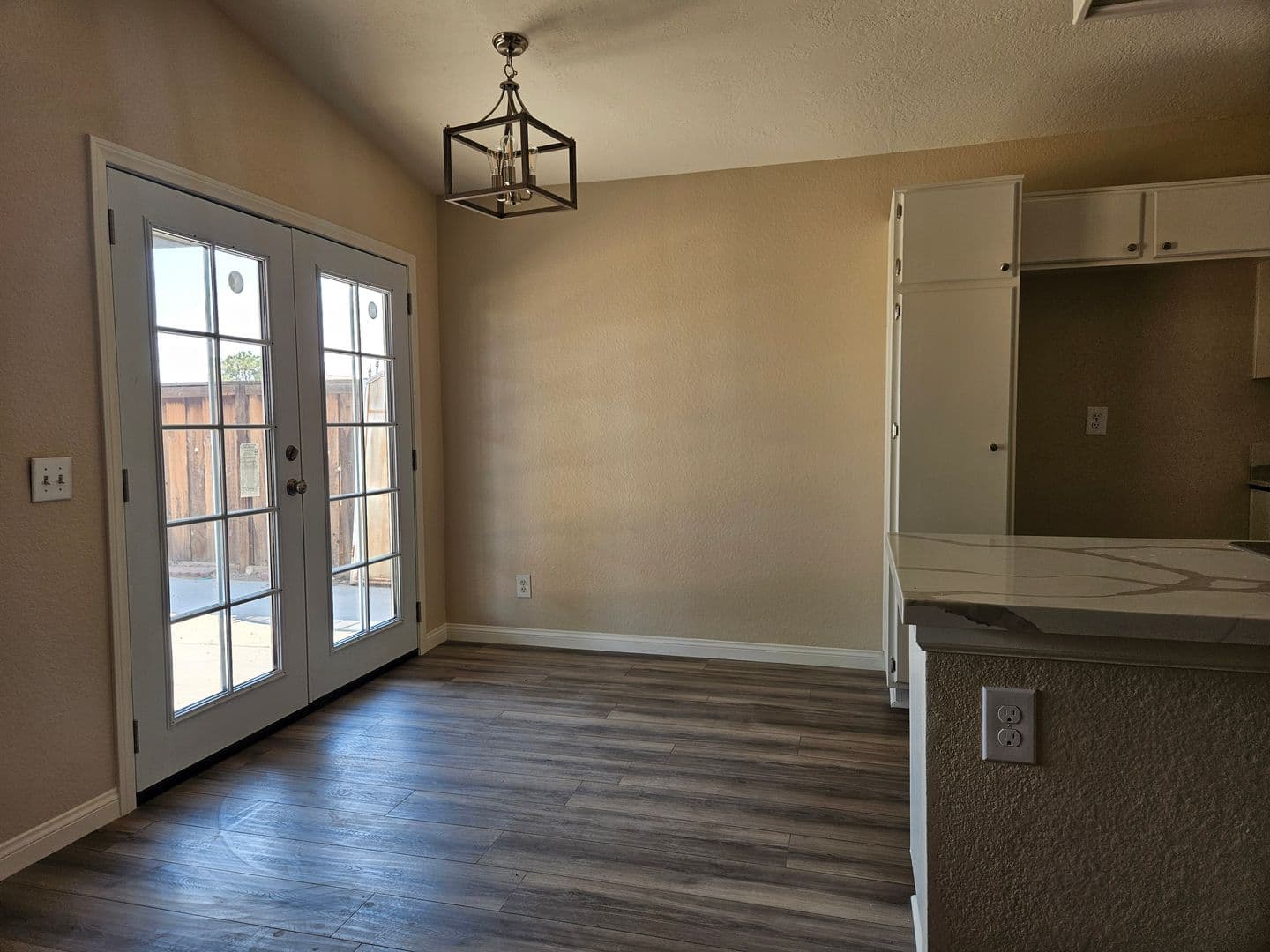 Adelanto House: 10850 Euclid St