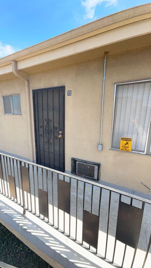 Alhambra Apartment: 225 W. Palmetto Dr