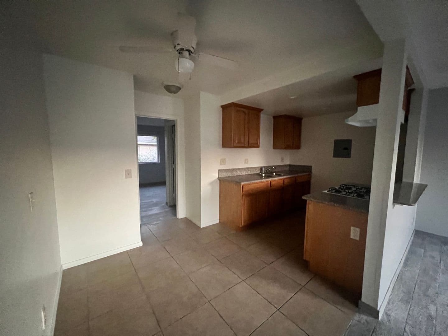 Ontario Apartment: 1003 E. Deodar St. - E