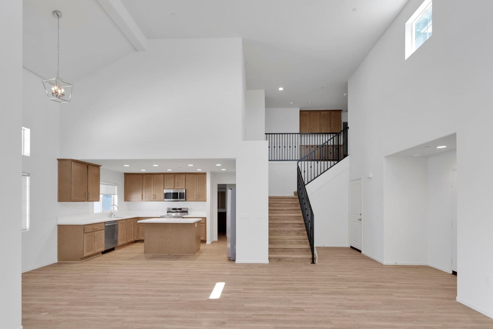 Adelanto House: 11712 Sebastian Rd