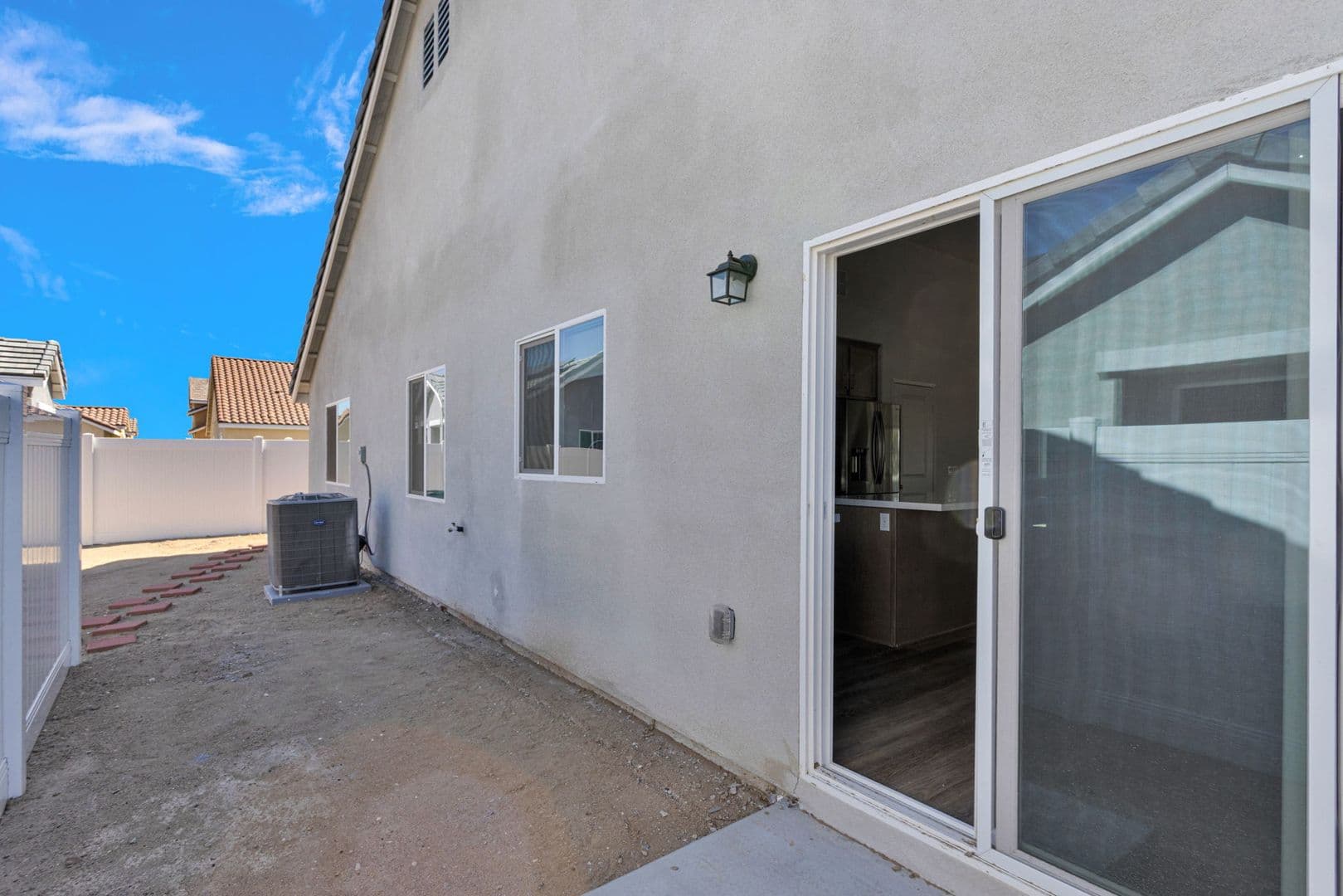 Adelanto House: 11702 Sebastian Rd