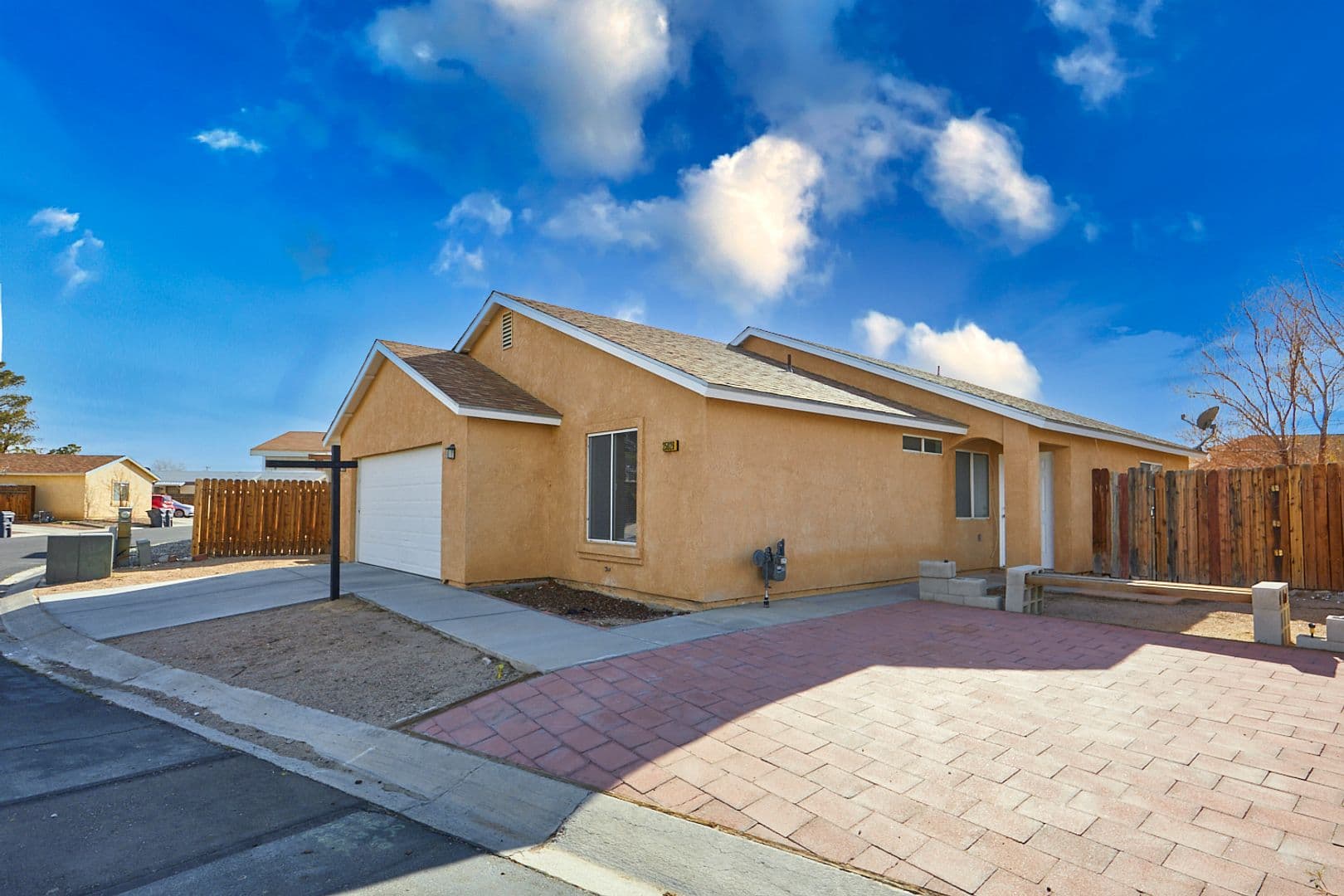 Barstow House: 25029 Avenida Laredo