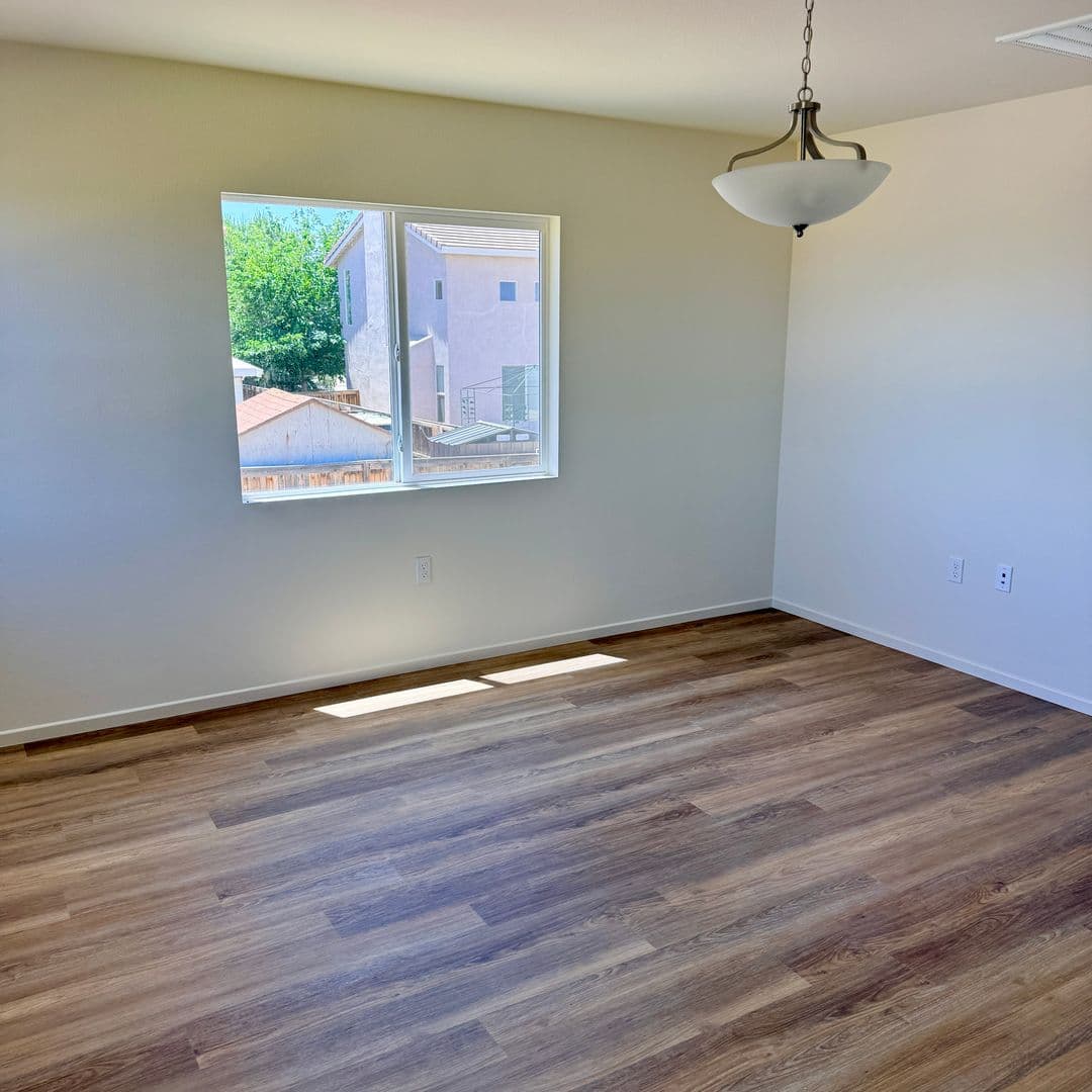 Adelanto House: 11715 Sebastian Rd