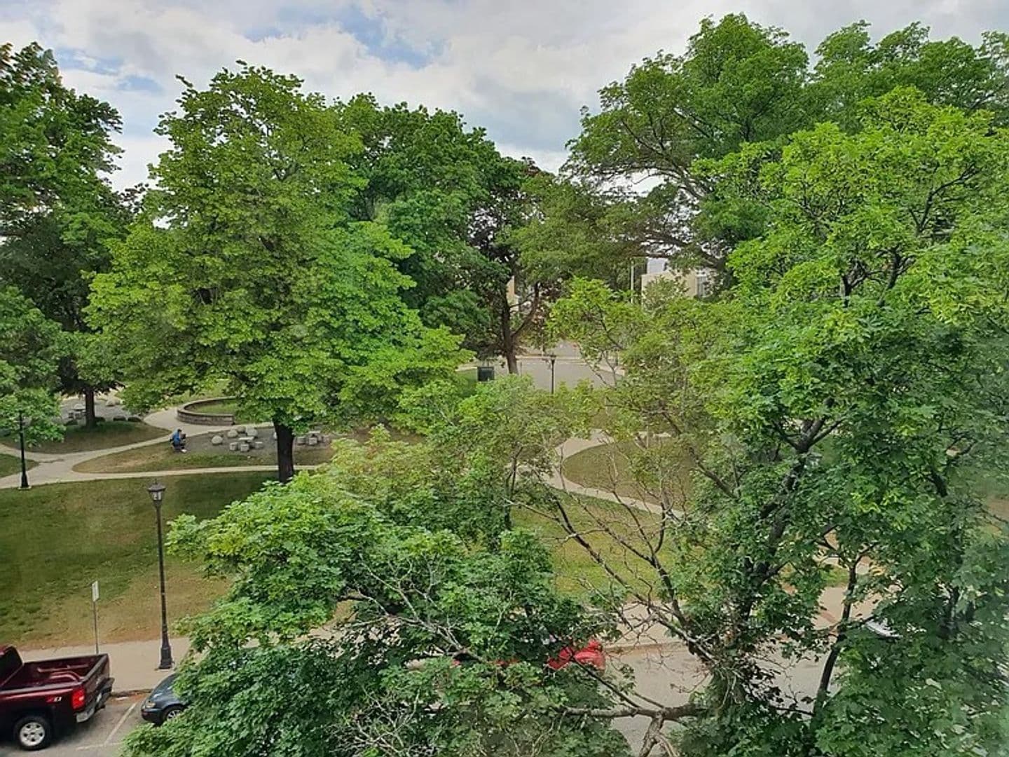 Holyoke Apartment: 364 - 368 Maple St
