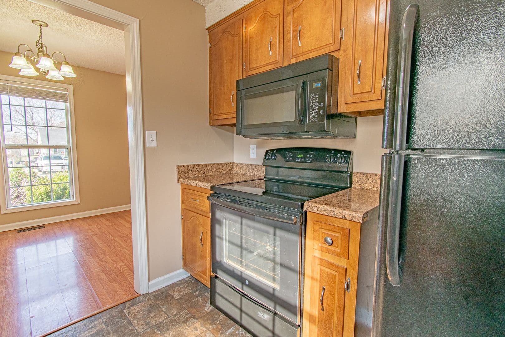 Clarkville House: 181 Monarch Ln