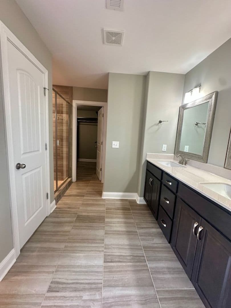 Clarksville House: 2015 Dorsey Court