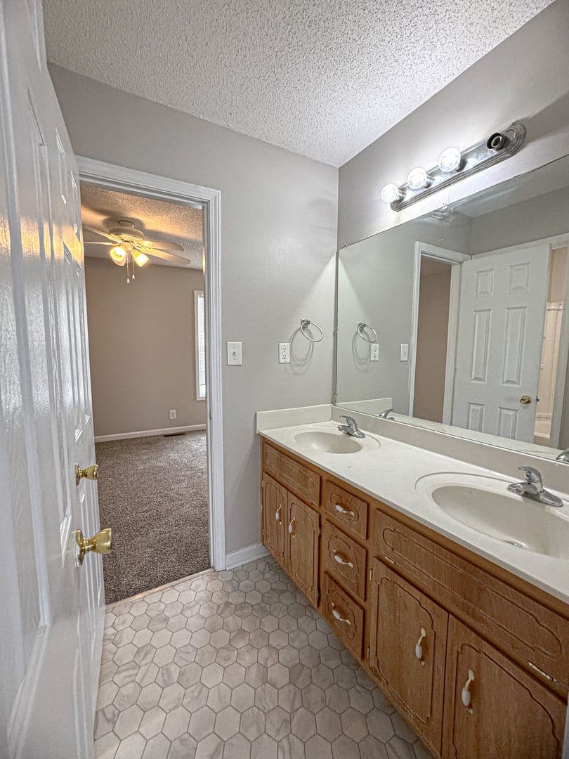 Oak Grove Townhome: 205 Tree Line Dr