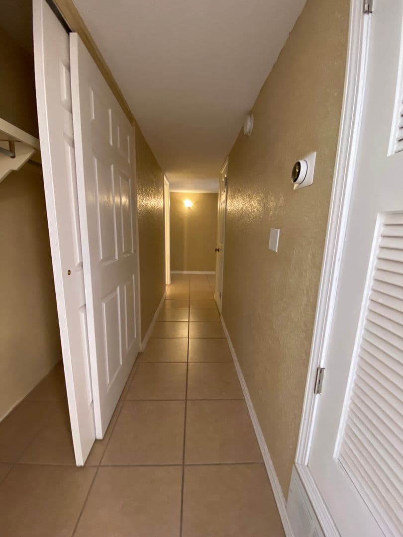 El Paso House: 783 De Leon Dr.