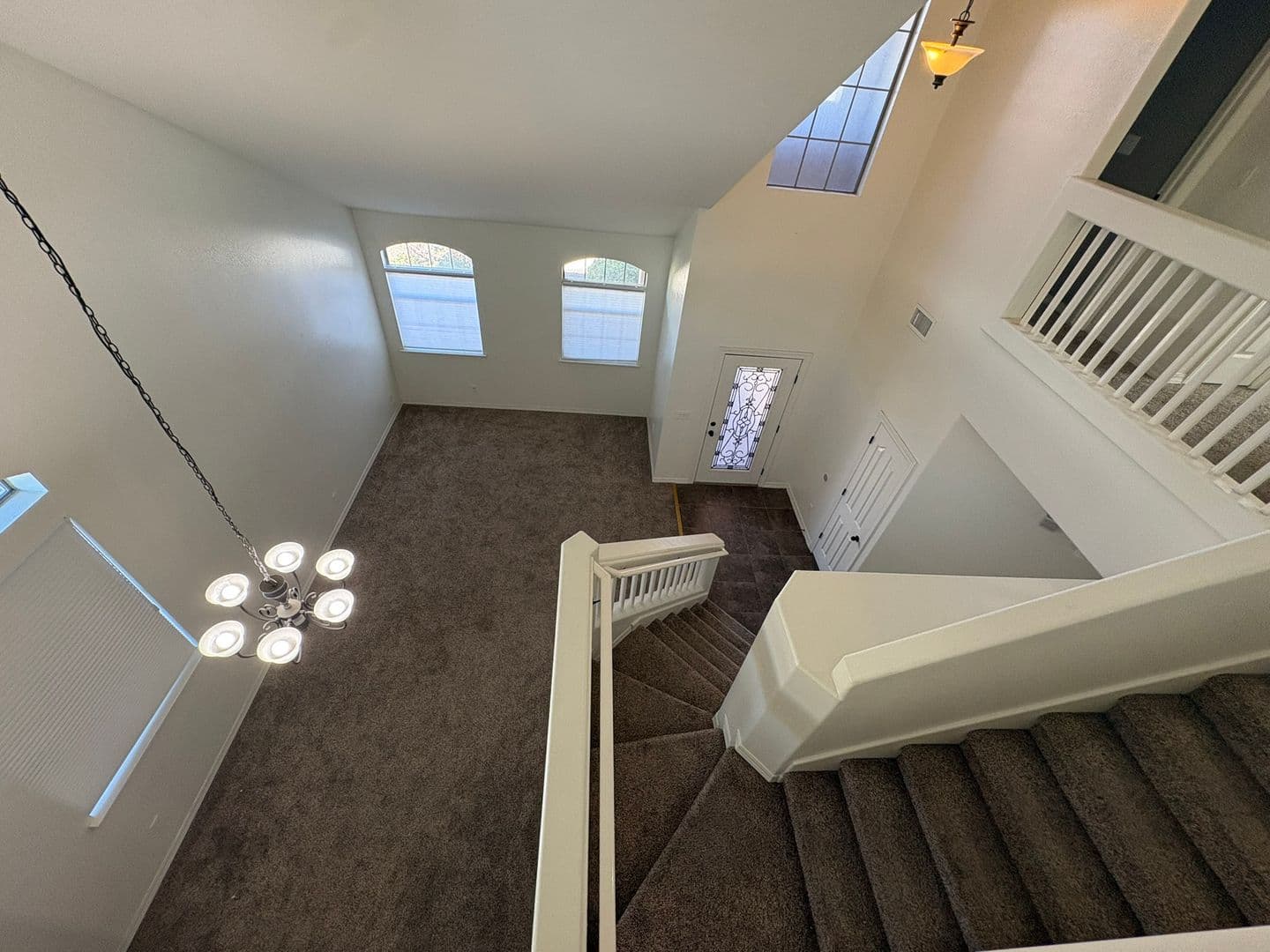El Paso House: 12220 Branell Ln.