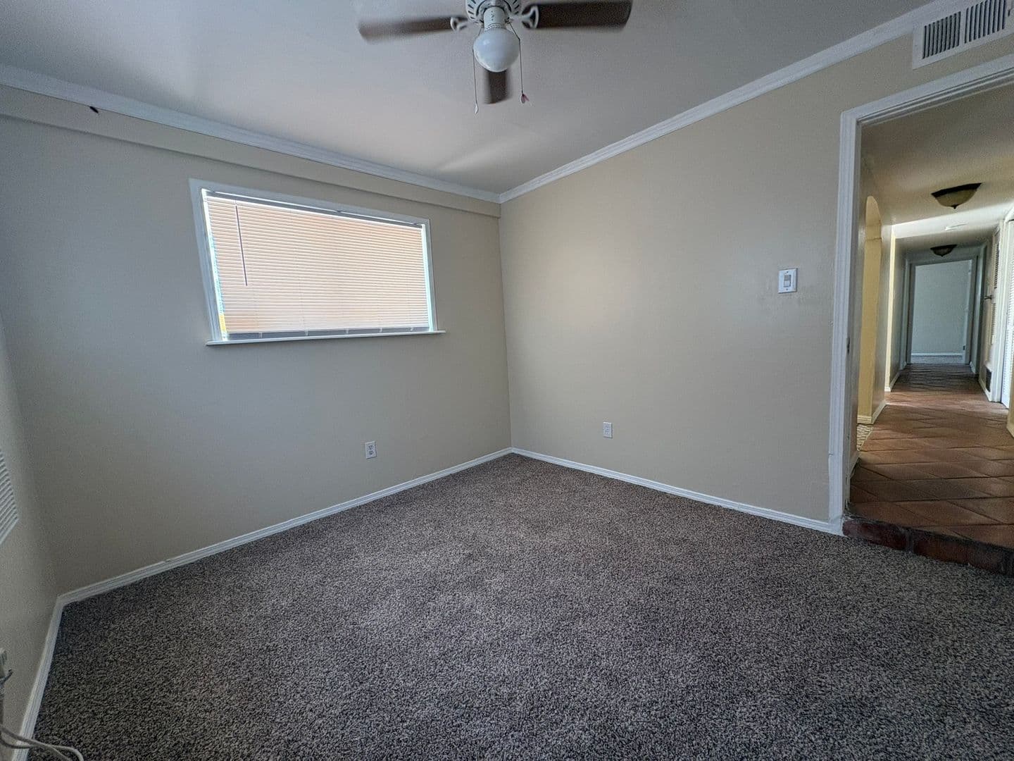 El Paso House: 10309 Shoshone St.