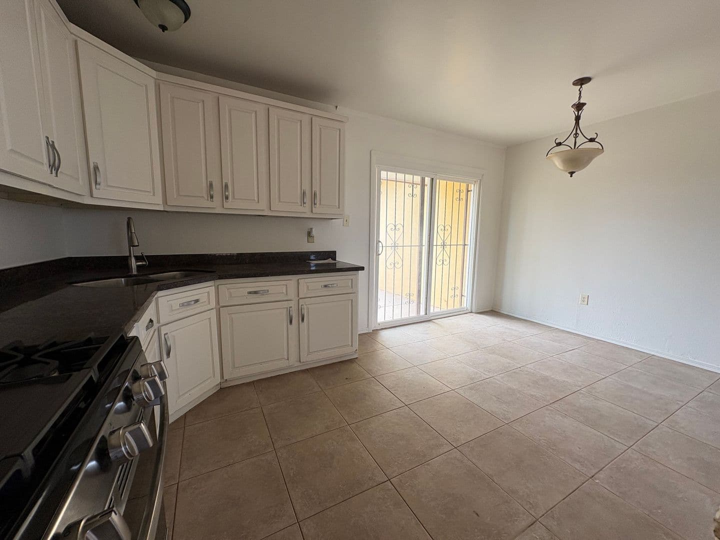 El Paso House: 4900 Debeers Dr.