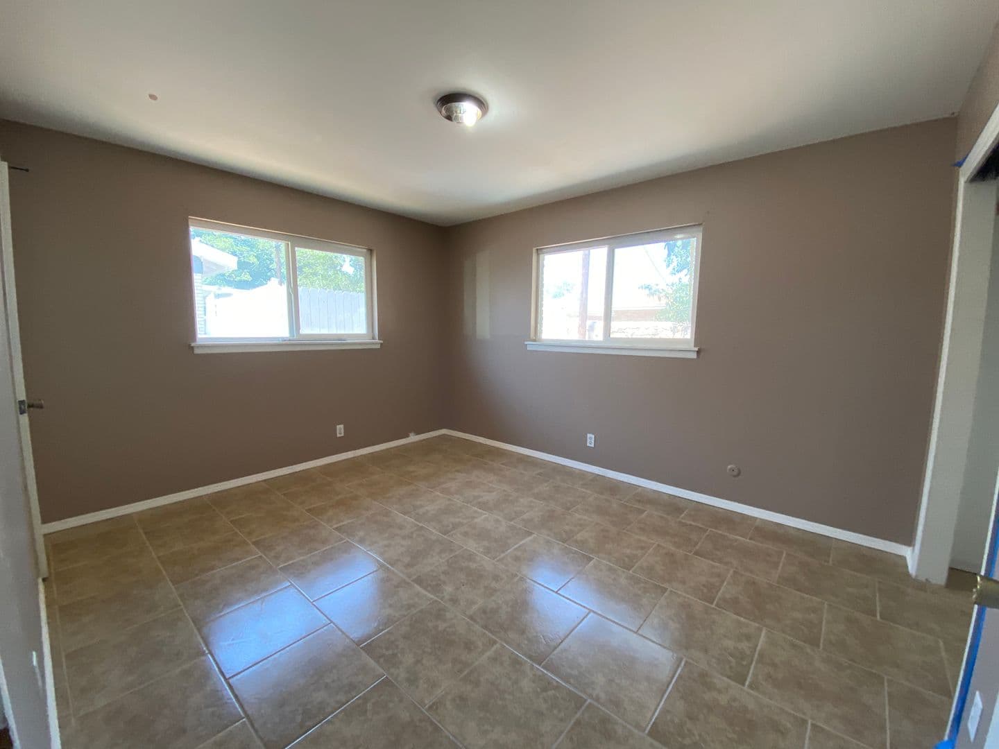 El Paso House: 9608 Stonehaven