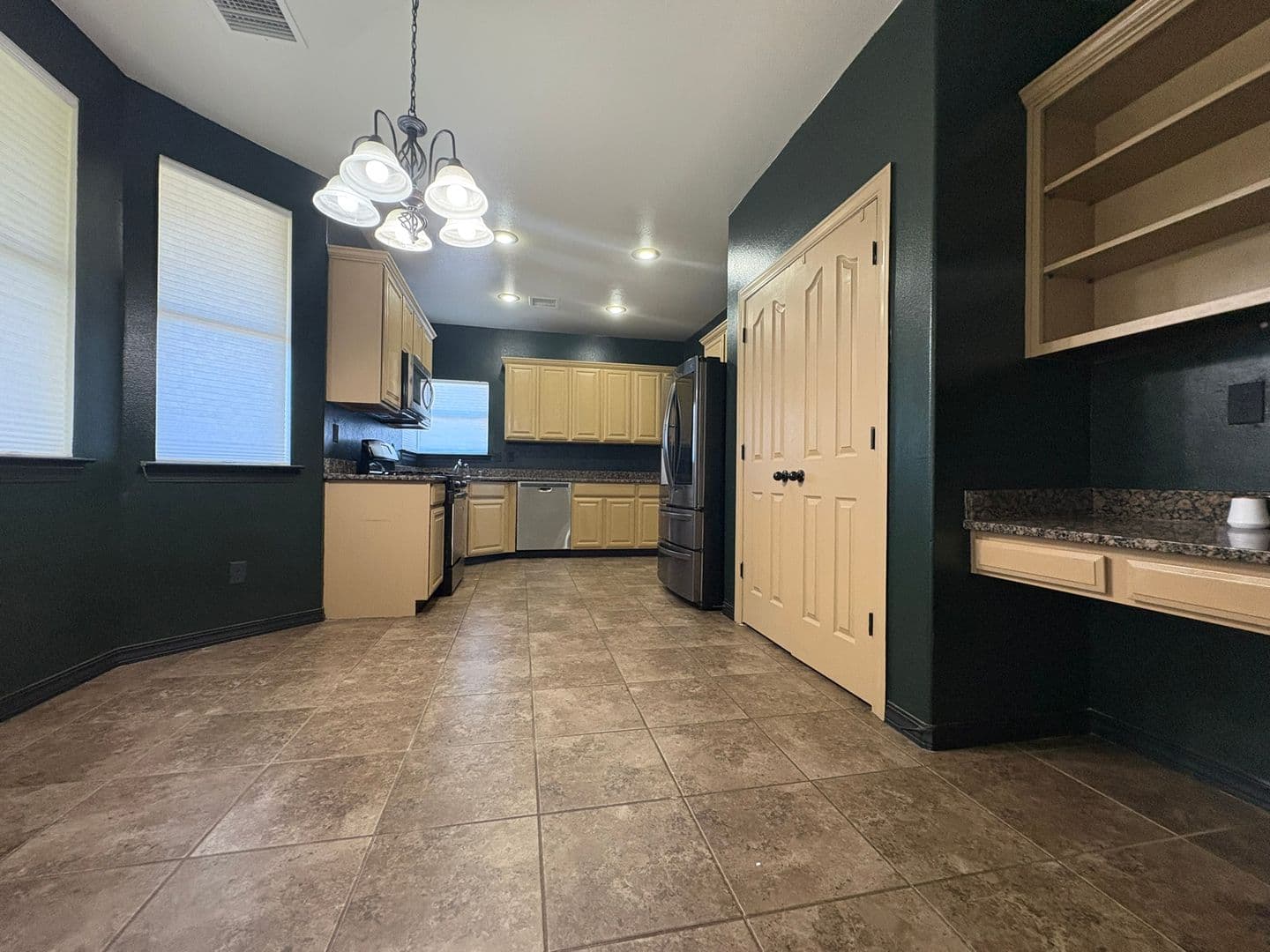 El Paso House: 12220 Branell Ln.