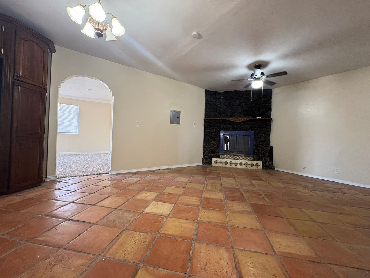 El Paso House: 10309 Shoshone St.