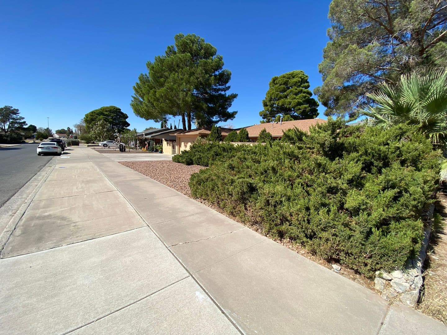 El Paso House: 783 De Leon Dr.