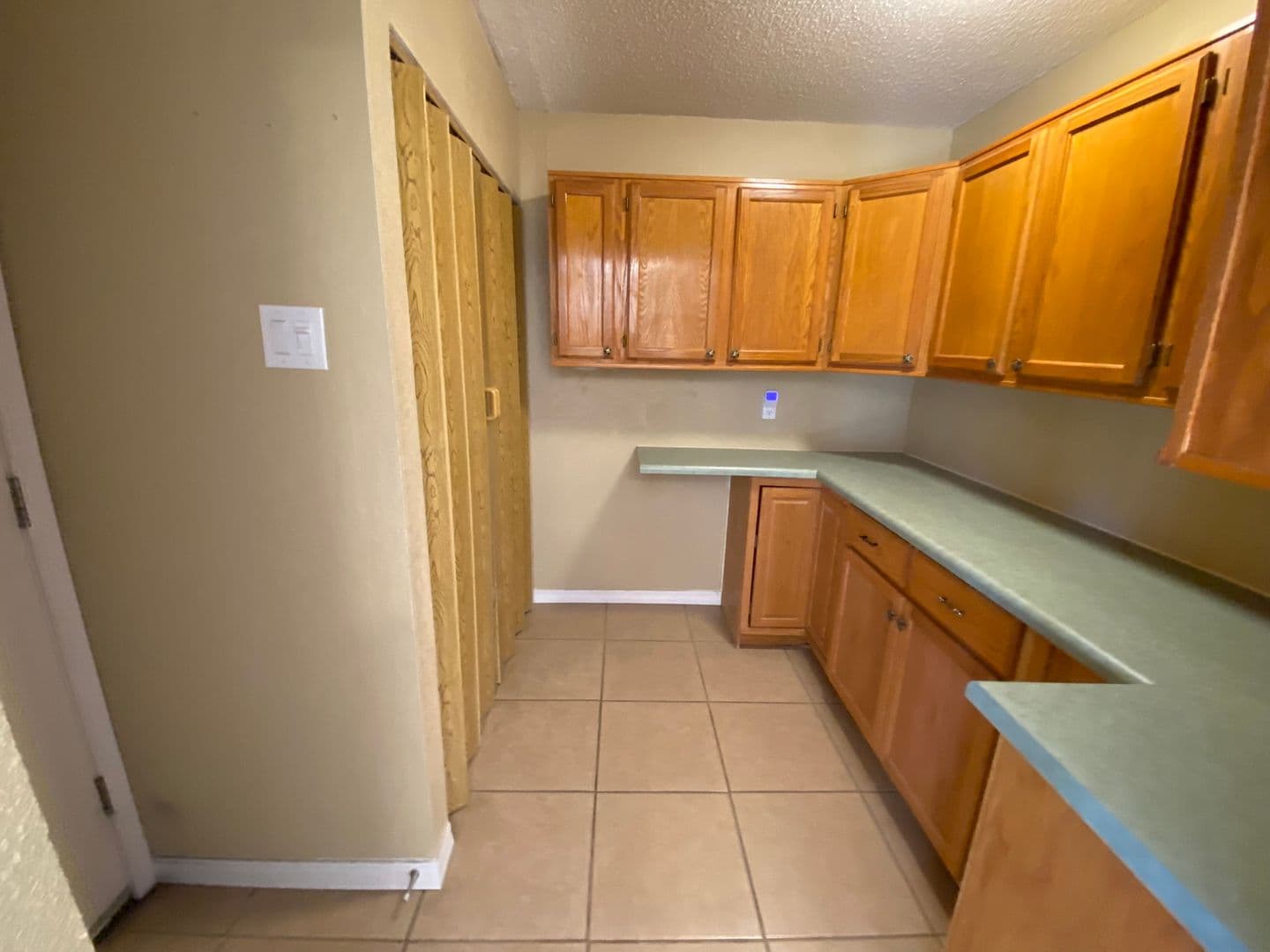 El Paso House: 783 De Leon Dr.