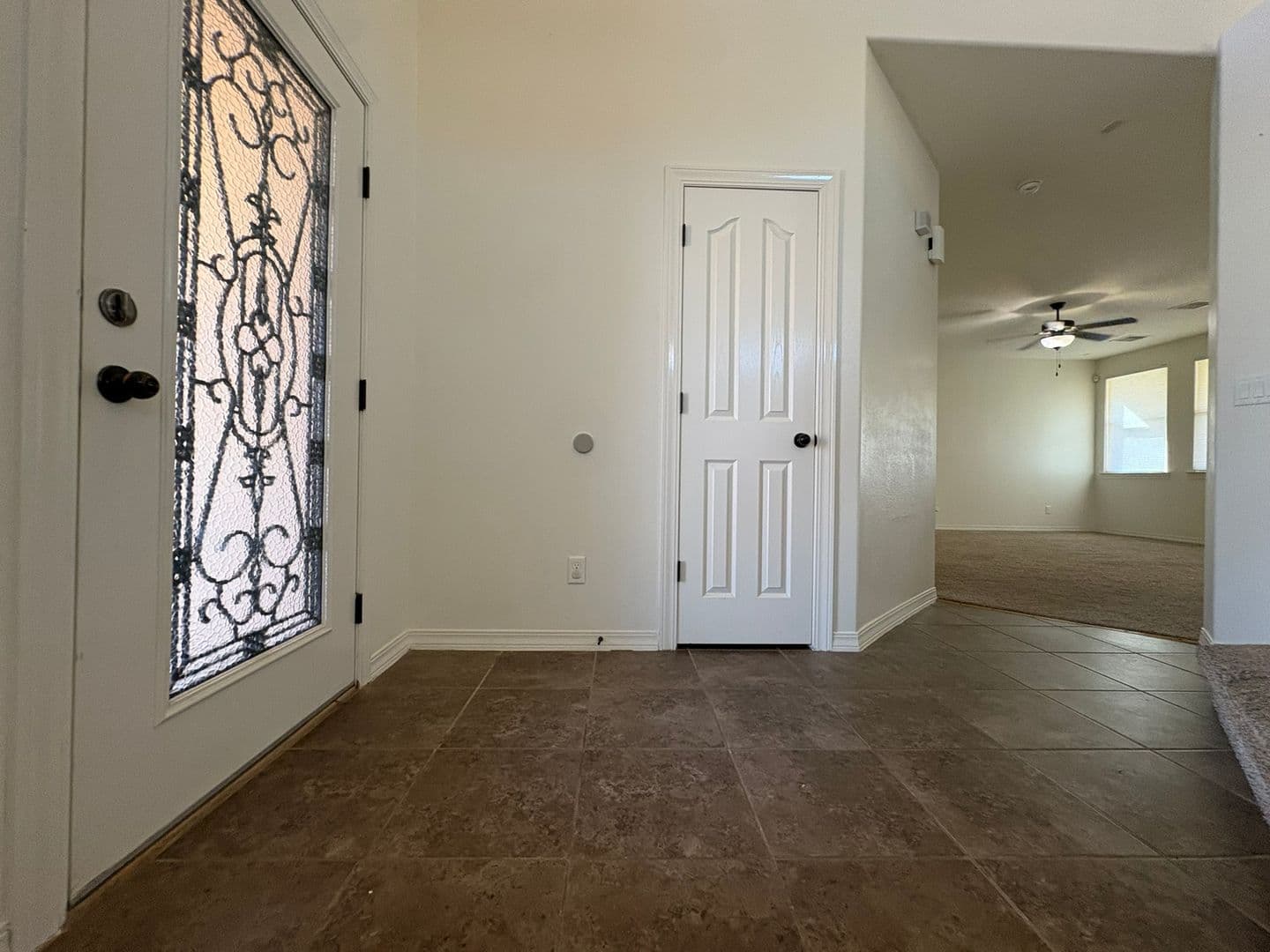 El Paso House: 12220 Branell Ln.