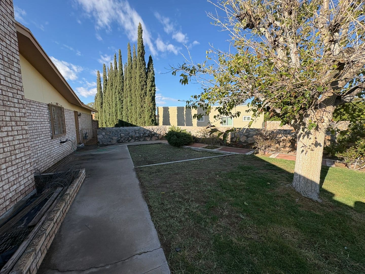 El Paso House: 304 La Sombra Way
